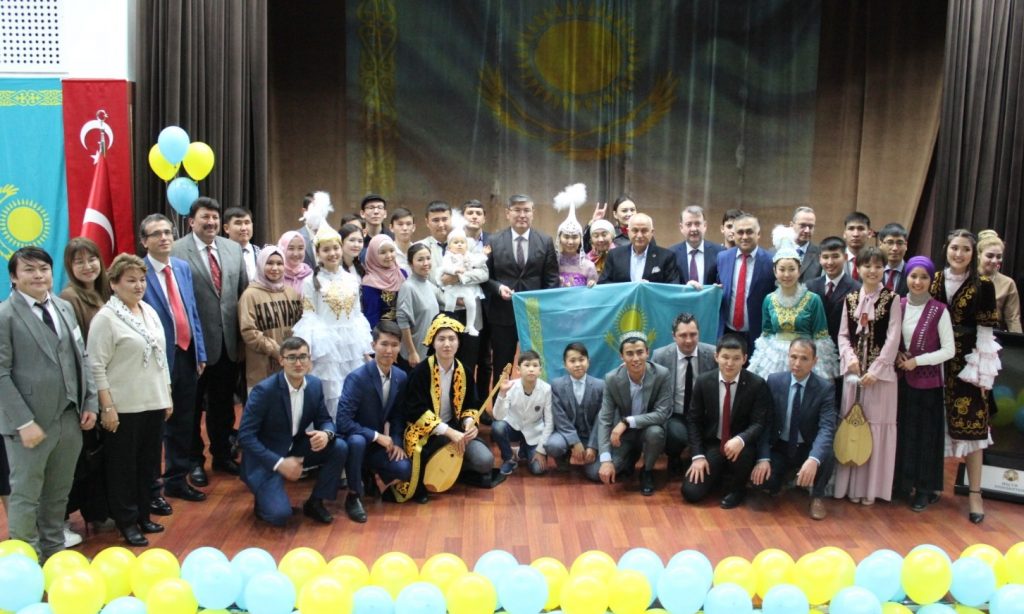 Kazakistan Bağımsızlık günü Konya’da Kutlandı